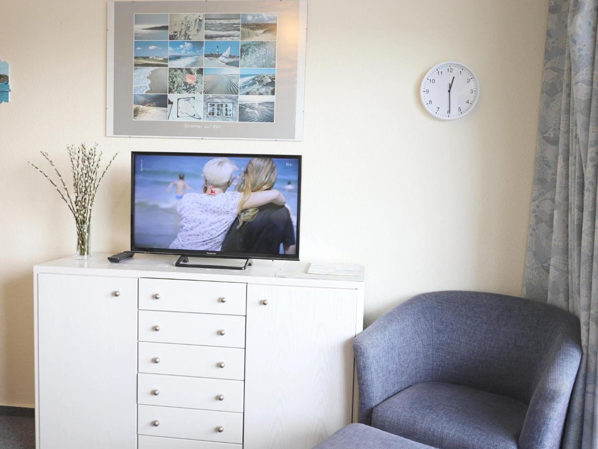 Gemuetliches 2-Zimmer-Appartement Mit Balkon. Westerland Esterno foto
